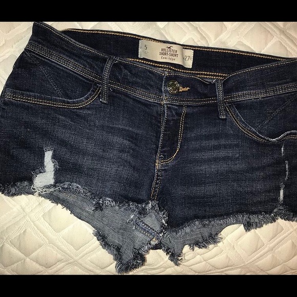 Hollister Shorts - Picture 2 of 3